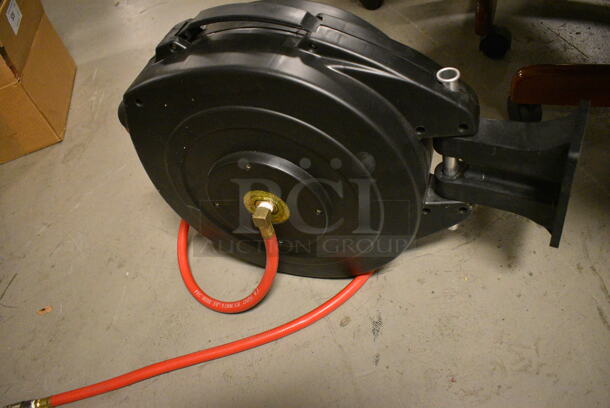 Griot's Garage Wall Mount Retractable Air Hose - Image 3 of 5