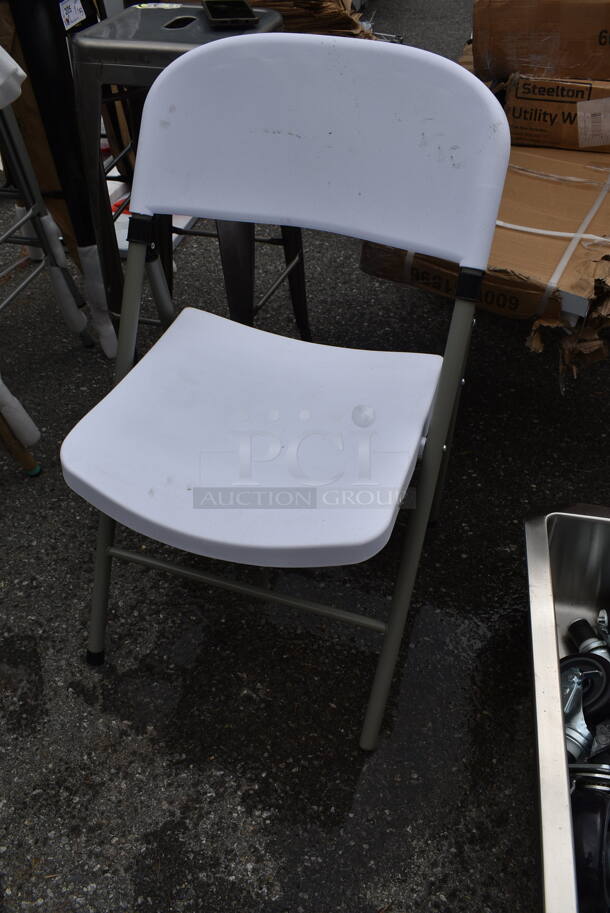 4 BRAND NEW SCRATCH AND DENT! White Poly Folding Chairs. 4 Times Your Bid! - Image 6 of 6