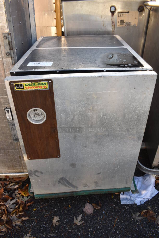 Cres-Cor Crown-X Metal Commercial Holding Cabinet on Commercial Casters. 25x30x32 - Image 1 of 5