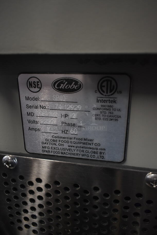 BRAND NEW SCRATCH AND DENT! 2023 Globe SP40 Metal Commercial Floor Style 40 Quart Planetary Dough Mixer w/ Stainless Steel Mixing Bowl, Bowl Guard, Dough Hook, Paddle and Whisk Attachments. 220 Volts, 1 Phase.  - Image 10 of 10