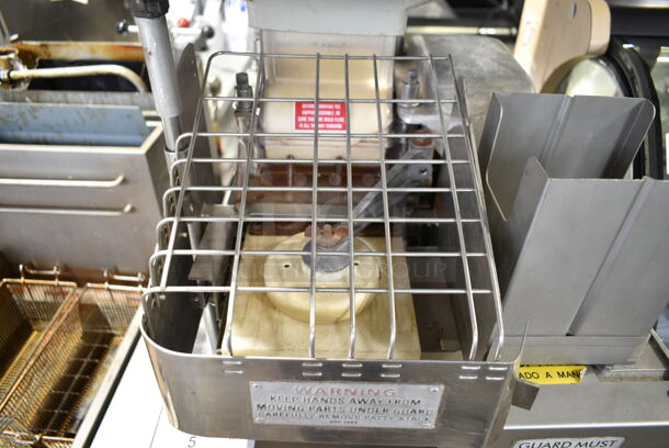 Hollymatic Super Model 54 Metal Commercial Countertop Patty Former. 115 Volts, 1 Phase. Tested and Powers On But Parts Do Not Move - Image 4 of 12