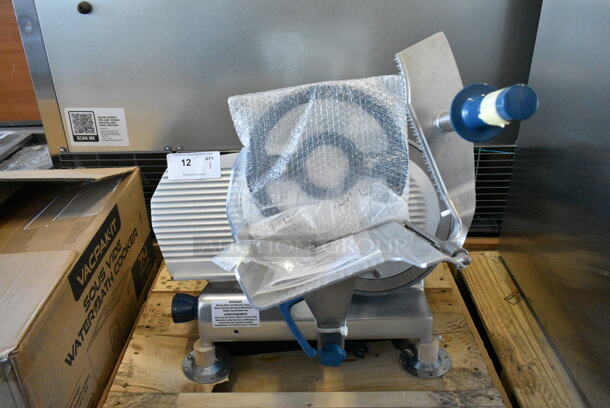 BRAND NEW SCRATCH AND DENT! 2023 Edlund EDV-12 Metal Commercial Countertop Meat Slicer. 120 Volts, 1 Phase. Tested and Powers On But Parts Do Not Move - Image 3 of 8