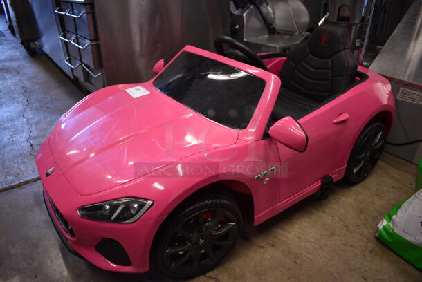 Pink Poly Electric Powered Single Seat Maserati Car. 28x48x18. Tested and Working! - Image 2 of 12
