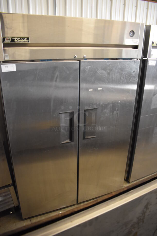 True TG2R-2S Stainless Steel Commercial 2 Door Reach In Cooler w/ Poly Coated Racks. 115 Volts, 1 Phase. Tested and Working!
