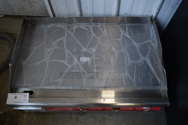 BRAND NEW SCRATCH AND DENT! Avantco 177EG30N Stainless Steel Commercial Countertop Electric Powered Flat Top Griddle w/ Thermostatic Controls. 208/240 Volts, 1 Phase.  - Image 2 of 5