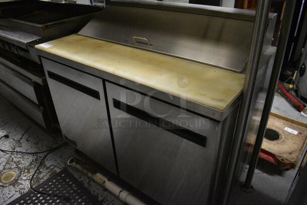 Arctic Air AST48R Stainless Steel Commercial Sandwich Salad Prep Table Bain Marie Mega Top on Commercial Casters. 115 Volts, 1 Phase. 48x30x44. Item Was in Working Condition on Last Day of Business. (kitchen) - Image 4 of 8