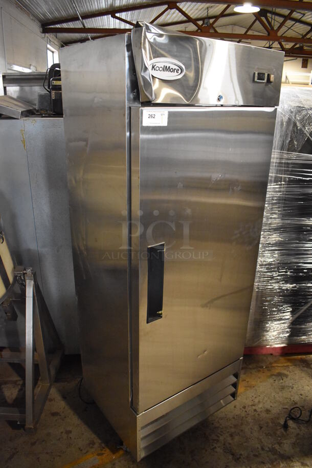 BRAND NEW SCRATCH AND DENT! KoolMore RIR-1D-SS-19C Stainless Steel Commercial Single Door Reach In Cooler on Commercial Casters. 115 Volts, 1 Phase. Tested and Working! - Image 2 of 8