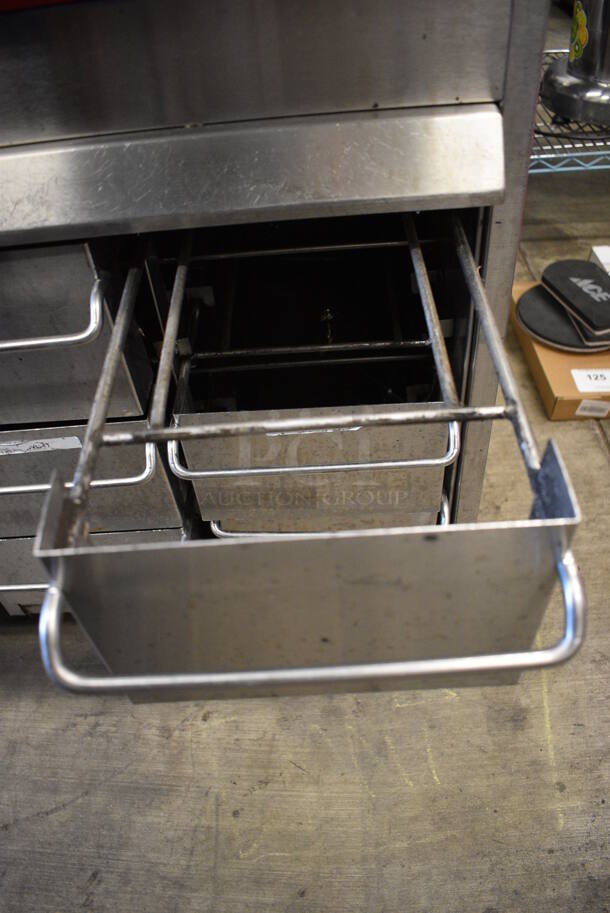 Carter Hoffmann Stainless Steel Commercial Counter w/ 6 Crisp N Hold Drawers on Commercial Casters. 115 Volts, 1 Phase. 20x33x33. Tested and Working! - Image 6 of 6