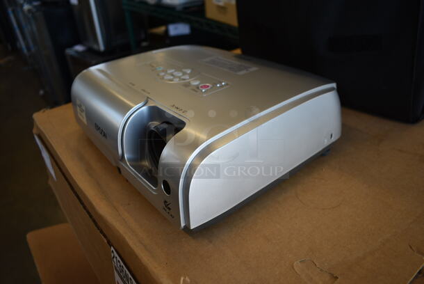 Epson EMP-S4 Projector in Bag. 100-240 Volts, 1 Phase.  - Image 4 of 9