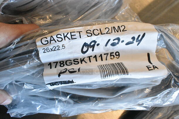 4 BRAND NEW SCRATCH AND DENT! Items Including Avantco 178GSKT17749 Vinyl Magnetic Door Gasket for PICL3 and PICL3-HC, Avantco 178GSKT11759 Vinyl Magnetic Door Gasket for APT-48 Series, SS-PT-48 Series, SCL2, and SCL2M. 4 Times Your Bid!  - Image 4 of 5