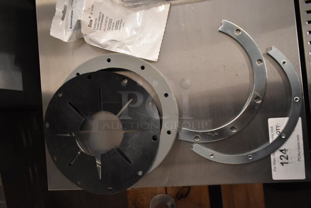 BRAND NEW SCRATCH AND DENT! Hobart FD4/150-1 Commercial Garbage Disposer with Adjustable Flanged Feet. 208-230/460 Volts. - Image 4 of 10