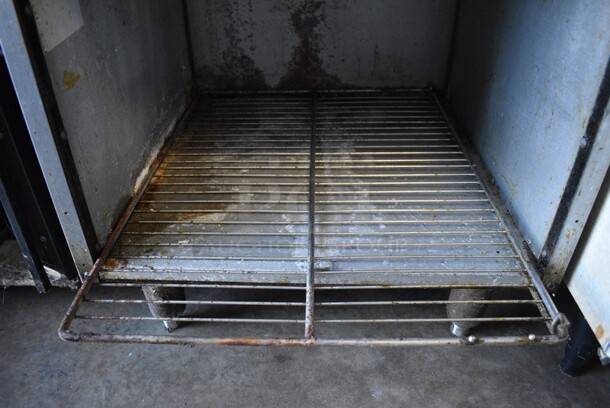 American Range Metal Commercial Propane Gas Powered 4 Burner Range with Undershelf. 24x32.5x56.5. - Image 3 of 6