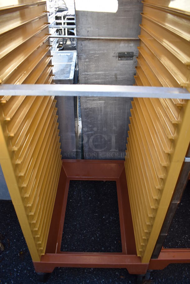 Metal and Poly Commercial Pan Transport Rack on Commercial Casters. 21x29x68 - Image 3 of 4