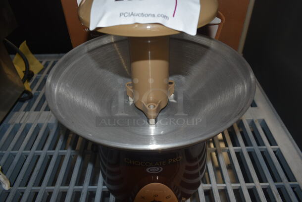 BRAND NEW SCRATCH AND DENT! Wilton TL-094 Chocolate Pro Metal Countertop Chocolate Fountain. - Image 4 of 9