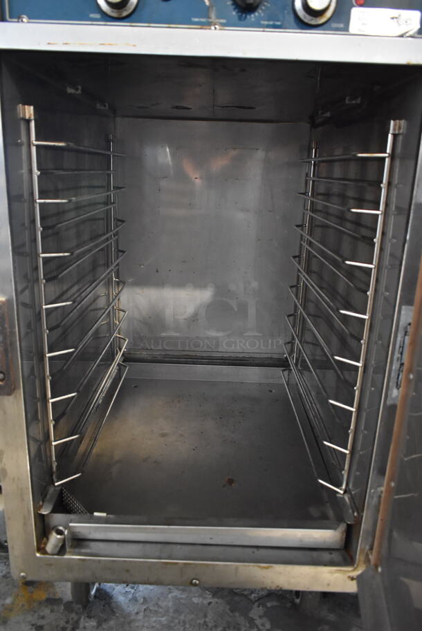 Alto Shaam 1000-TH/II Halo Heat ENERGY STAR Stainless Steel Commercial Cook N Hold Cabinet on Commercial Casters. 208/240 Volts, 1 Phase.  - Image 7 of 9