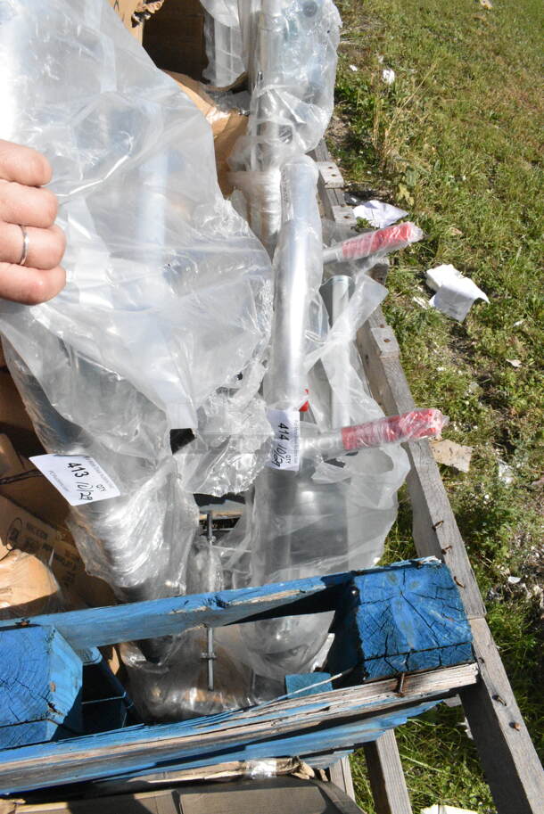 BRAND NEW SCRATCH AND DENT! HS-1018 Lavex 750 lb. 2-in-1 Convertible Hand Truck with Nose Plate and Pneumatic Wheels. May Be Missing Pieces. - Image 2 of 3