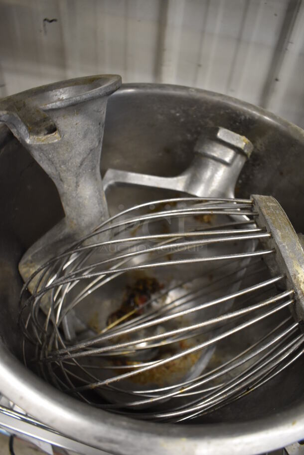 Hobart A-200-20 Metal 20 Quart Mixing Bowl w/ Balloon Whisk, Pastry and Dough Hook Attachments. 14x14x11.5 - Image 5 of 5