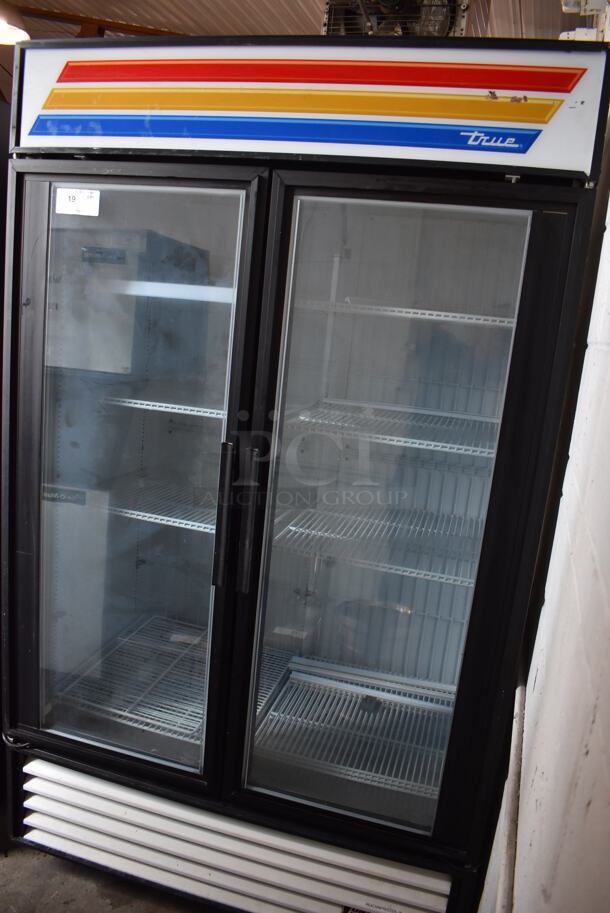 True GDM-43F Metal Commercial 2 Door Reach In Freezer Merchandiser w/ Poly Coated Racks and Sliding Doors on Commercial Casters. 115/208-230 Volts, 1 Phase - Image 2 of 5