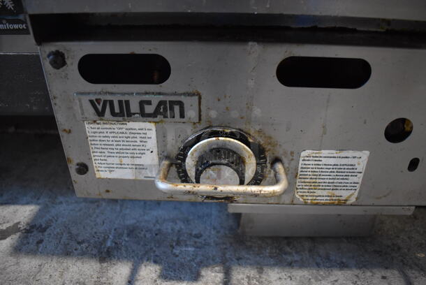 Vulcan Stainless Steel Commercial Countertop Natural Gas Powered Flat Top Griddle w/ Thermostatic Controls. 24x32x16 - Image 4 of 4