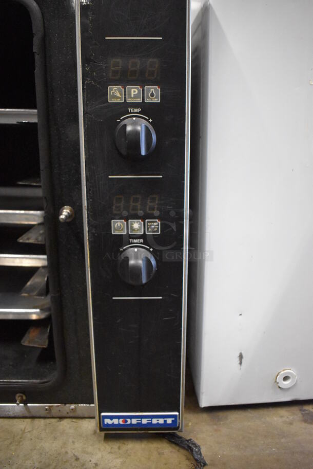 Moffat Turbofan Stainless Steel Commercial Countertop Electric Powered Half Size Convection Oven w/ View Through Door. 250 Volts, 3 Phase. 29x35x26 - Image 6 of 7