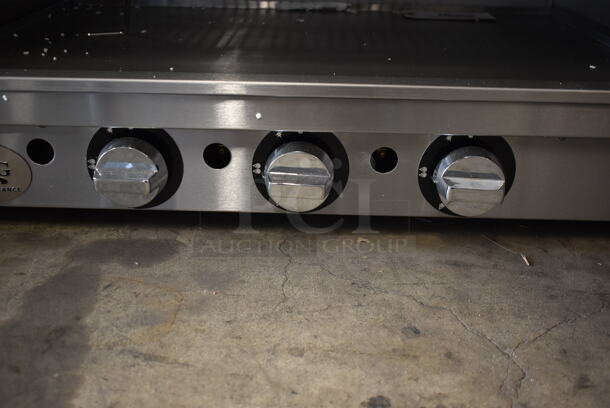 BRAND NEW SCRATCH AND DENT! 2022 Cooking Performance Group CPG 351S36SBN Stainless Steel Commercial Natural Gas Powered Salamander Broiler Cheese Melter. 36,000 BTU. - Image 4 of 8