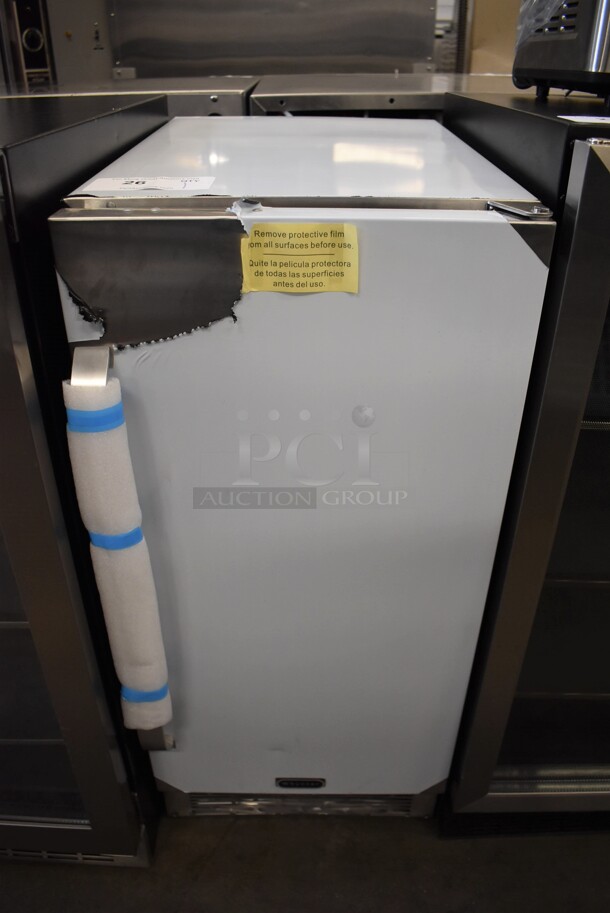 BRAND NEW SCRATCH AND DENT! 2018 Whynter BOR-326FS Stainless Steel Mini Single Door Reach In Cooler. 115 Volts, 1 Phase. 14.5x23x32.5. Tested and Working! - Image 1 of 6
