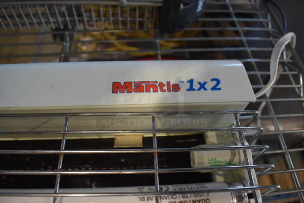 PestWest Mantis 1x2 Metal Bug Zapper. 120 Volts, 1 Phase. 19x3x12. Tested and Working! - Image 4 of 5