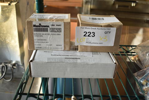3 BRAND NEW SCRATCH AND DENT! Items; HP000001238 Manitowoc Ice 000001238 Control Board 115-230v 50-60hz, HP000007034 Manitowoc 000015050 Service Valve Sol Evul2 230V 1/4Inx1/4In, HP7630121 Manitowoc Ice 7630121 Solenoid Vlv Evu8 .50x.38 230v. 3 Times Your Bid!