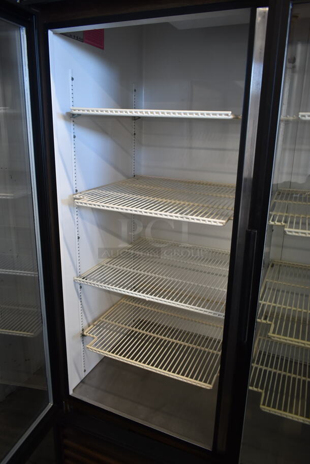 True GDM-49 Metal Commercial 2 Door Reach In Cooler Merchandiser w/ Poly Coated Racks on Commercial Casters. 115 Volts, 1 Phase. Tested and Working! - Image 6 of 8
