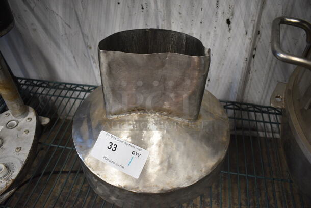 Metal Unit. Goes GREAT w/ Lots 28 and 56! 13.5x13.5x12.5 - Image 4 of 4
