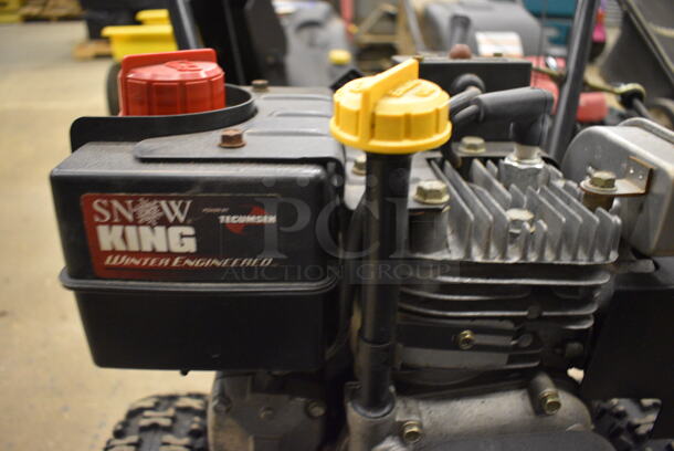 MTD Yard Machine 31AS611D062 Snow Blower (CSS) - Image 6 of 9