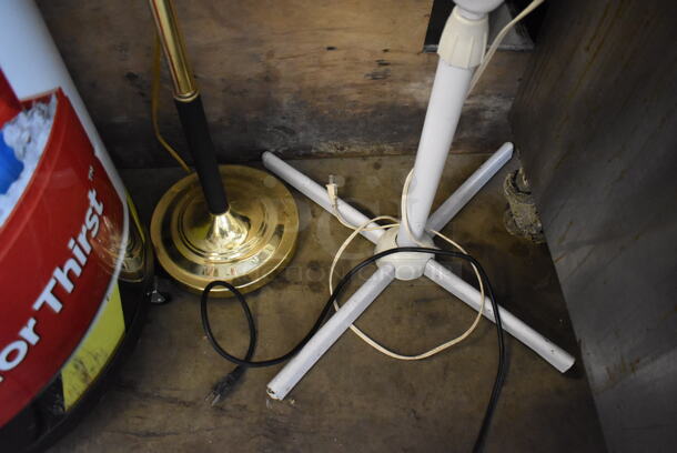 ALL ONE MONEY! Gold Finish Metal Lamp w/ Extra Shade and Floor Fan. Includes 20x18x41 - Image 4 of 4