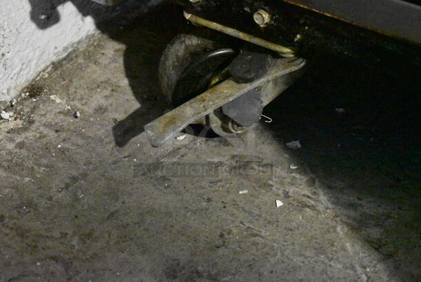 2014 True TG2R-2S ENERGY STAR Stainless Steel Commercial 2 Door Reach In Cooler w/ Poly Coated Racks on Commercial Casters. Doors Need To Be Reattached. 115 Volts, 1 Phase. Tested and Powers On But Does Not Get Cold - Image 8 of 8