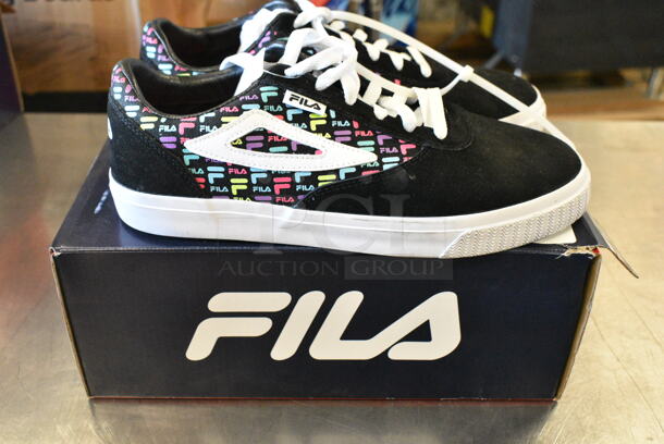 2 BRAND NEW! Shoes Including Fila Boarder FX1 MULTI Size 9.5 Shoes and Avalanche Size 8.5 Hiking Boots. 2 Times Your Bid!  - Image 3 of 7
