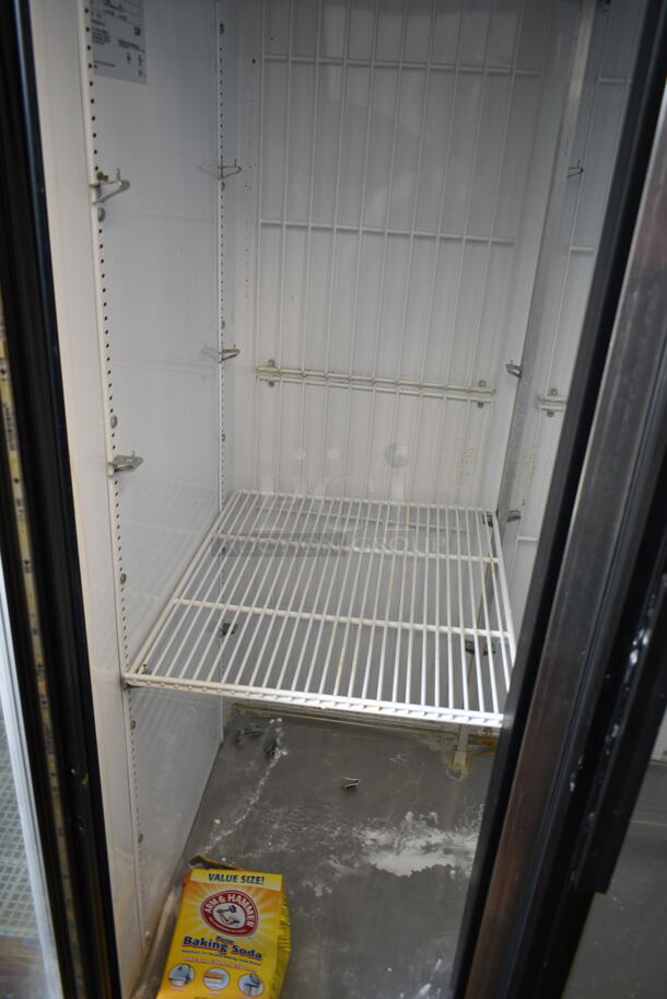 2015 True GDM-35F-LD Metal Commercial 2 Door Reach In Freezer Merchandiser w/ Poly Coated Racks. 115 Volts, 1 Phase. Tested and Powers On But Does Not Get Cold - Image 4 of 5