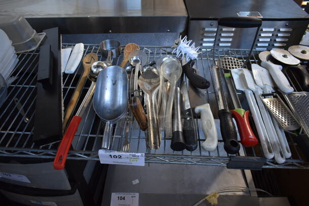 ALL ONE MONEY! Tier Lot of Various Utensils and Pitcher - Image 3 of 4