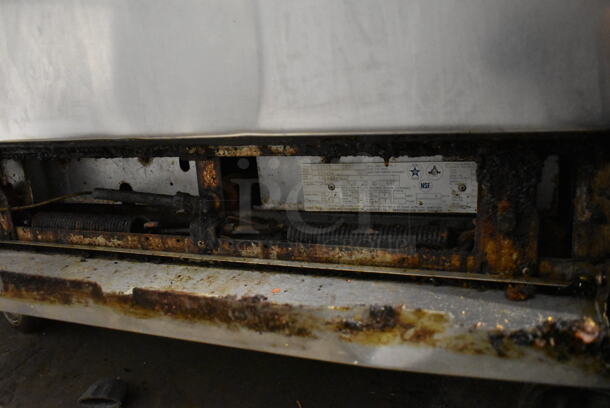 Garland SunFire X36-6R Stainless Steel Commercial Natural Gas Powered 6 Burner Range w/ Oven and Back Splash. - Image 7 of 8