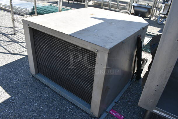 6'x8' Tafco Walk In Cooler Box w/ Floor, Bohn Model ADT065AK Condenser and Compressor. Gallery Picture Shows The Unit Before Disassembly - Image 9 of 9