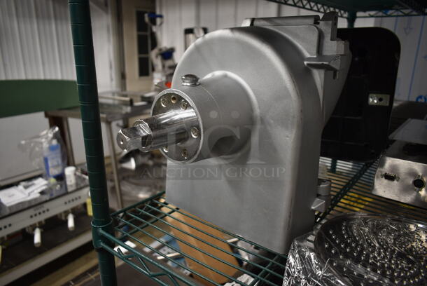 BRAND NEW SCRATCH AND DENT! Avantco 177MX20SHRDR Shredder Attachment for MX20 - Image 7 of 7