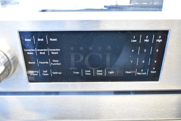 BRAND NEW SCRATCH AND DENT! 2022 Beko SLER30530SS Stainless Steel Electric Powered 4 Burner Range w/ Oven. 208-240 Volts, 1 Phase.  - Image 3 of 12