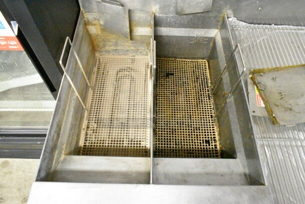 Giles EOF-24 Stainless Steel Commercial Electric Powered 3 Bay Fryer w/ Dumping Station on Commercial Casters. 480 Volts, 3 Phase. - Image 7 of 12