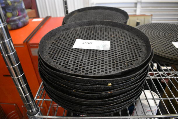 24 Metal Round Perforated Pizza Baking Pans. 12x12x1. 24 Times Your Bid!