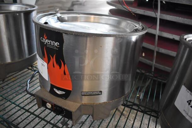 Vollrath Cayenne HS-11 Stainless Steel Commercial Countertop Soup Kettle Food Warmer w/ Lid. Does Not Have Drop In. 120 Volts, 1 Phase. Tested and Working! - Image 3 of 6