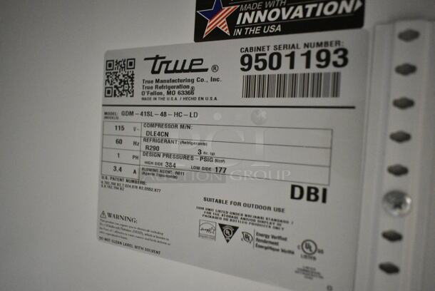 2018 True GDM-41SL-48-HC-LD Metal Commercial 2 Door Reach In Cooler Merchandiser w/ Poly Coated Racks. 115 Volts, 1 Phase. Tested and Working! - Image 4 of 4
