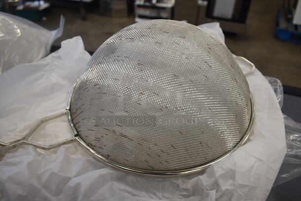 4 BRAND NEW! Winco MSTF-10S Metal Strainers. 23x10.5x4. 4 Times Your Bid! - Image 2 of 3