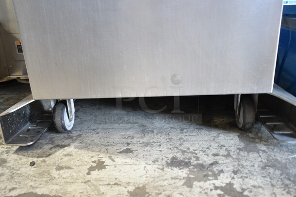 Fresh N Squeeze POS-1 Stainless Steel Commercial Floor Style Automatic Citrus Juicer on Commercial Casters. 120 Volts, 1 Phase. Cannot Test Due To Broken Interlocks - Image 2 of 8