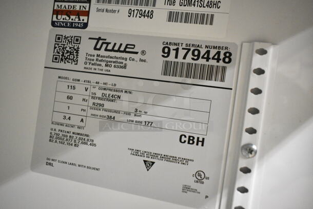 2017 True GDM-41SL-48-HC-LD Metal Commercial 2 Door Reach In Cooler Merchandiser w/ Poly Coated Racks. 115 Volts, 1 Phase. Tested and Working! - Image 6 of 6