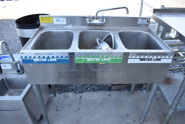 Krowne 18-33C Stainless Steel Commercial 3 Bay Sink w/ Faucet and Handles. 36x19x34. Bays 10x14x10