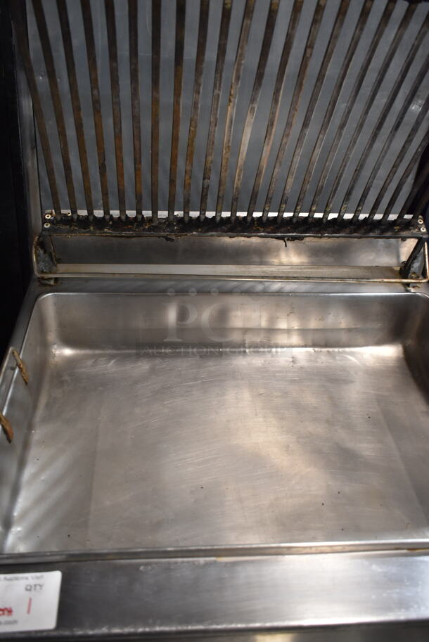 Wells B-40 Stainless Steel Commercial Countertop Electric Powered Charbroiler Grill. Back Right Leg Bent.. 208 Volts, 1 Phase.  - Image 4 of 6