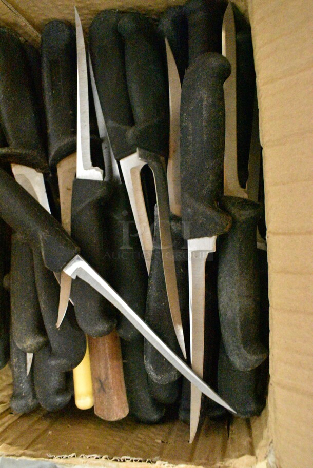 60 SHARPENED Stainless Steel Knives Including Boning Knives. 60 Times Your Bid!  - Image 4 of 6